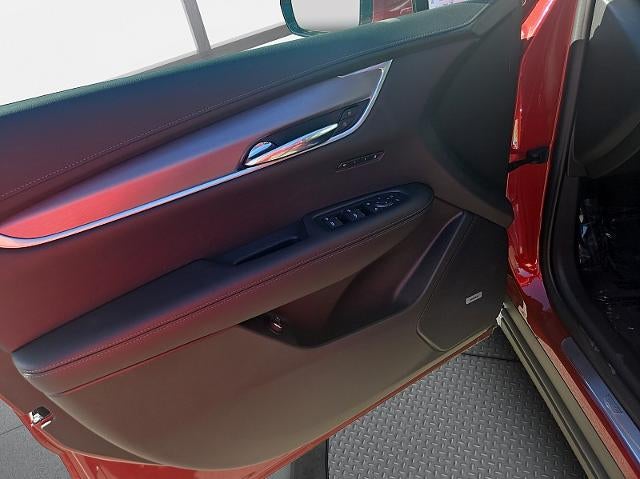 2025 Cadillac XT6 Luxury