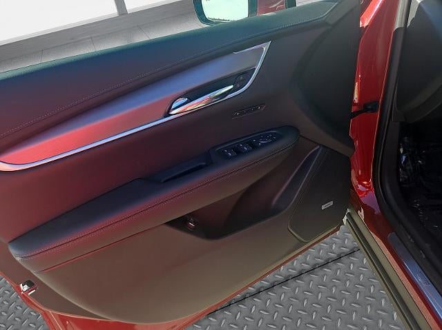 2025 Cadillac XT6 Luxury