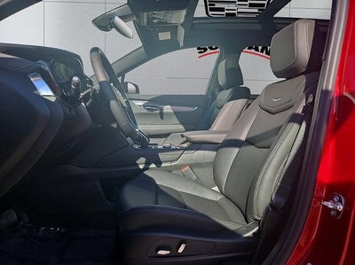 2025 Cadillac XT6 Luxury