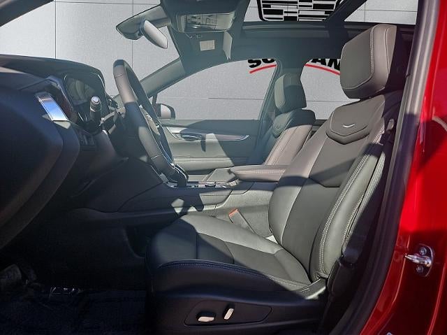 2025 Cadillac XT6 Luxury