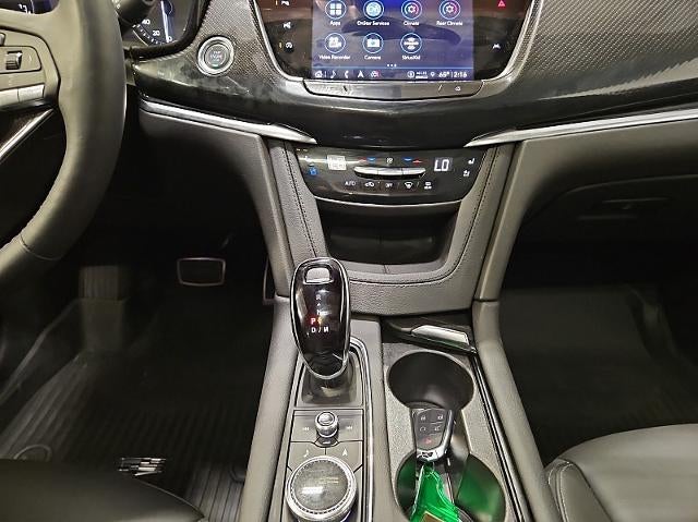 2025 Cadillac XT6 Sport